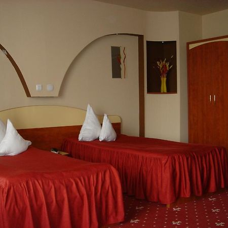 Hotel Kleyn Констанца Екстер'єр фото