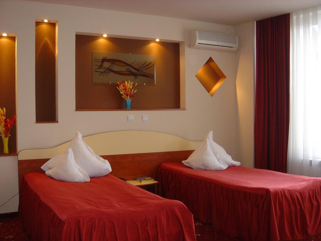 Hotel Kleyn Констанца Екстер'єр фото