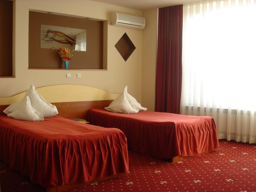 Hotel Kleyn Констанца Екстер'єр фото
